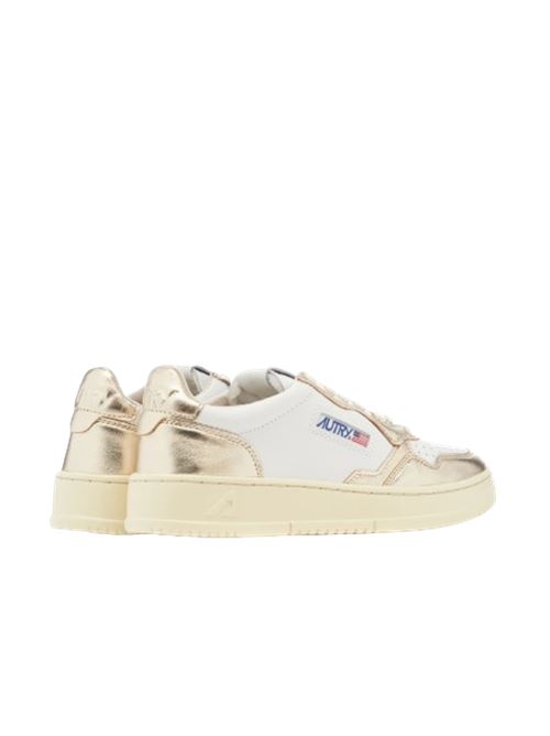 Sneakers da donna Autry Medialist Low in pelle con punta dorata AUTRY | AULWWB16