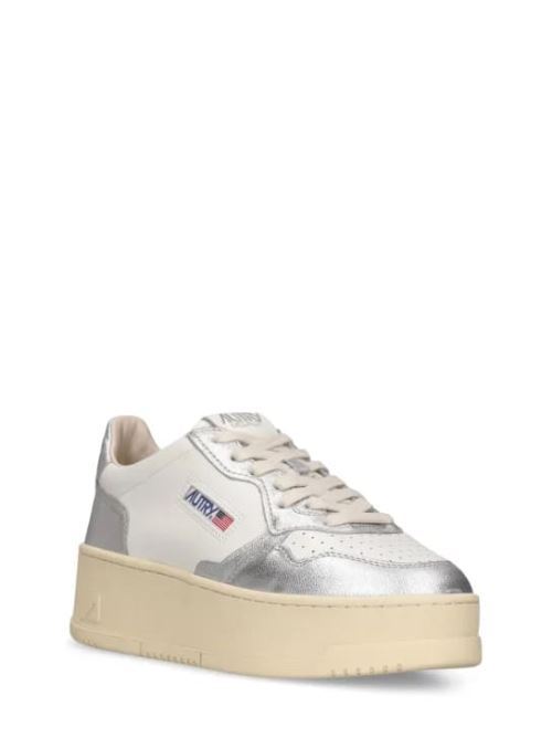 Sneakers da donna con dettagli oro in pelle AUTRY | PTLWWB18