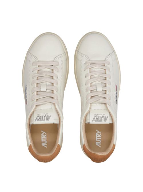 sneaker da uomo in pelle colore bianco tallone caramello AUTRY | ADLMMR15