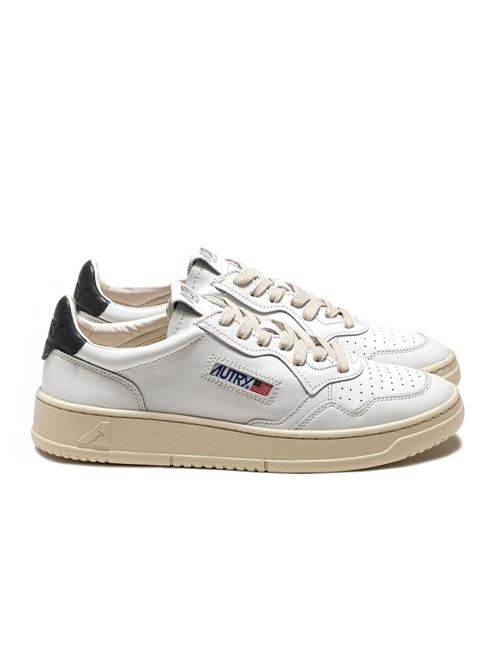 sneakers da  uomo in  pelle colore bianco tallone nero AUTRY | AULMLL22