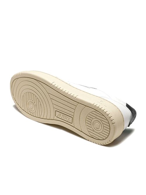 sneakers da  uomo in  pelle colore bianco tallone nero AUTRY | AULMLL22