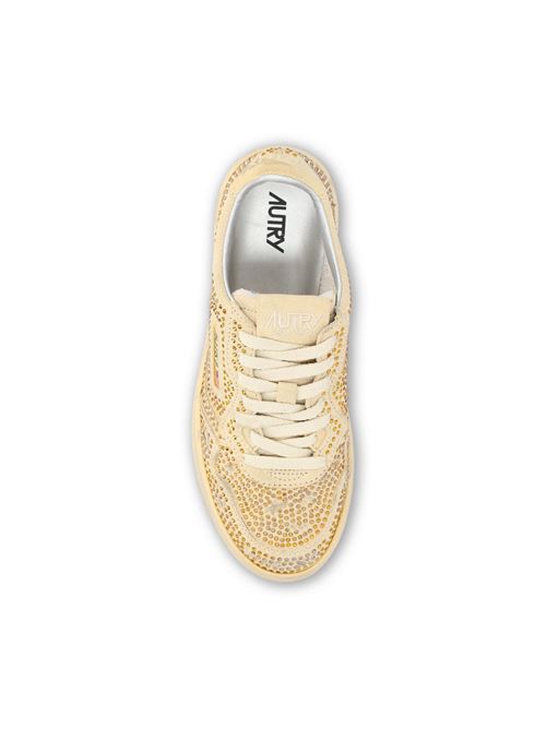 Sneakers da donna in pelle con applicazioni all-over di cristalli dorati, colore beige AUTRY | AULWNA03