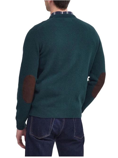 Maglia da uomo in lana, girocollo con toppe in alcantara sui gomiti colore verde BARBOUR | MKN0584MKNGN59
