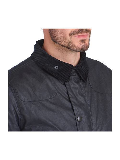 Giacca da uomo in cotone cerato con toppe sulle spalle e colletto in velluto colore blu navy BARBOUR | MWX1106MWXNY92