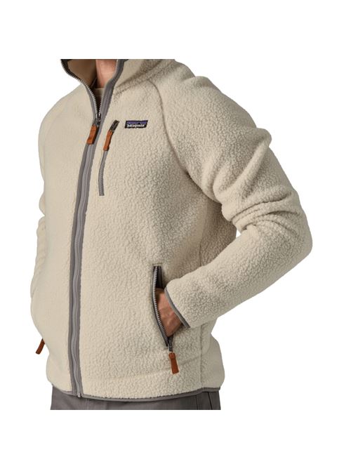 Calda giacca casual con zip integrale, realizzata in extra-soffice pile di 100% poliestere riciclato. Colore beige PATAGONIA | 22801PLCN