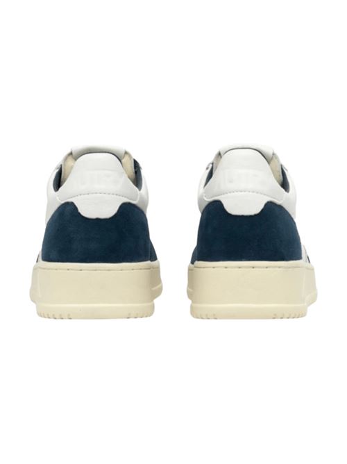 sneakers uomo pelle  bianco/camoscio azzurro AUTRY | AULMGS41